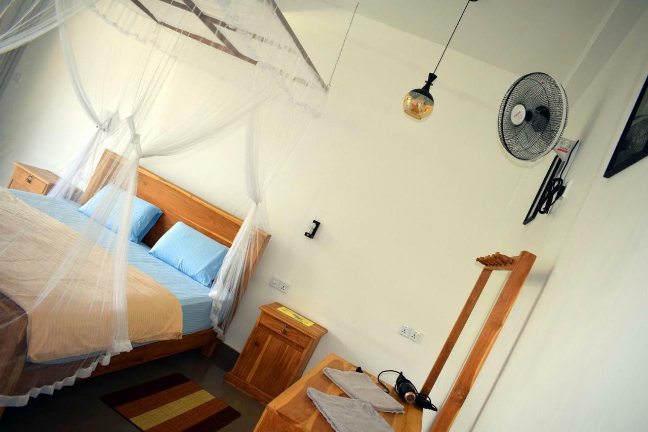 Raveena Guest House เอลลา ภายนอก รูปภาพ