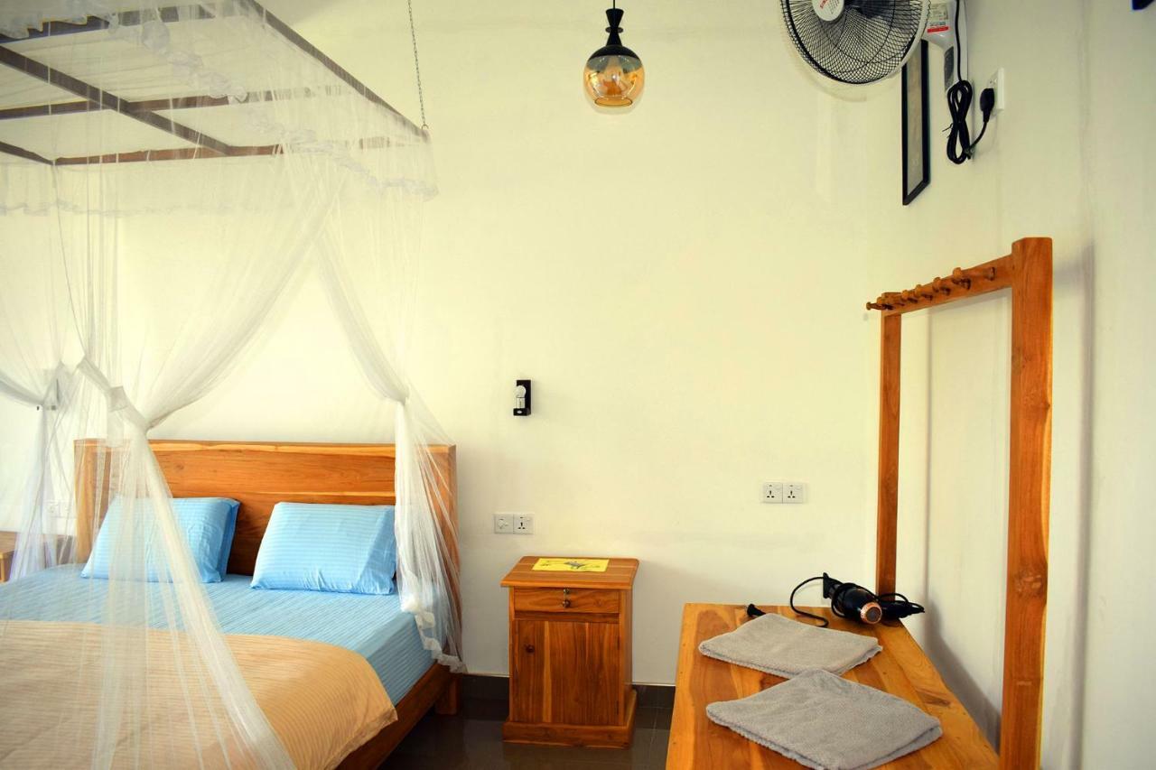 Raveena Guest House เอลลา ภายนอก รูปภาพ
