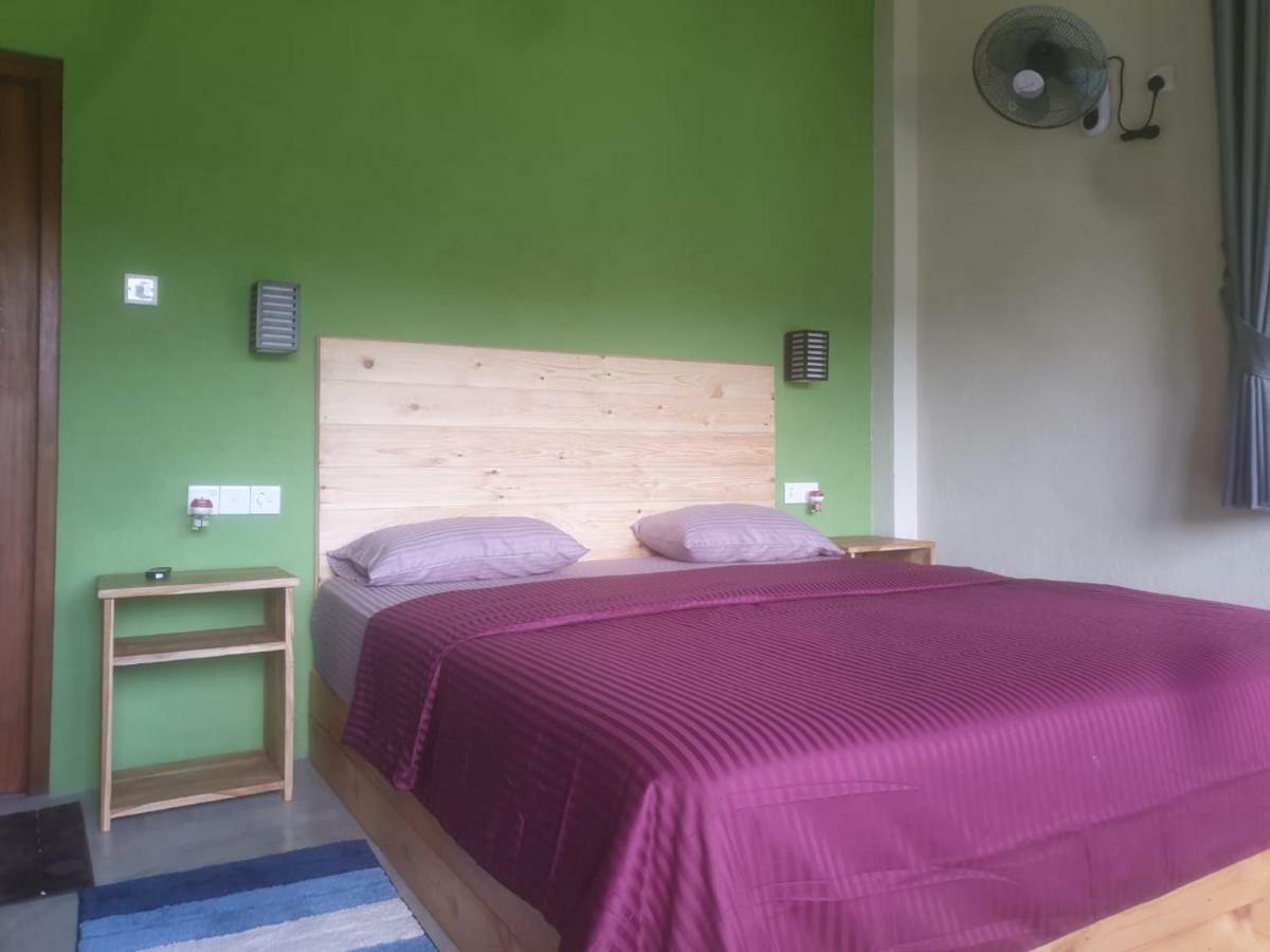 Raveena Guest House เอลลา ภายนอก รูปภาพ